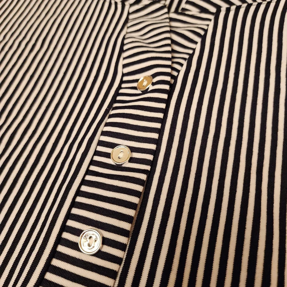 Striped Half Sleeve Top - Picture 7 of 12